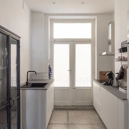 Roaring 20's Meir Apartment *